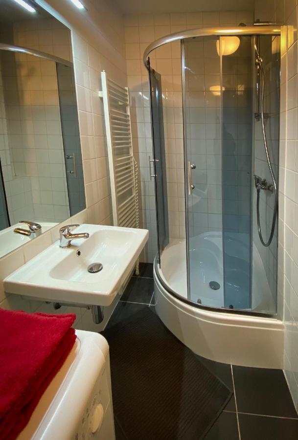 Utulny Byt Pod Prazskym Hradem Appartement Praag Buitenkant foto
